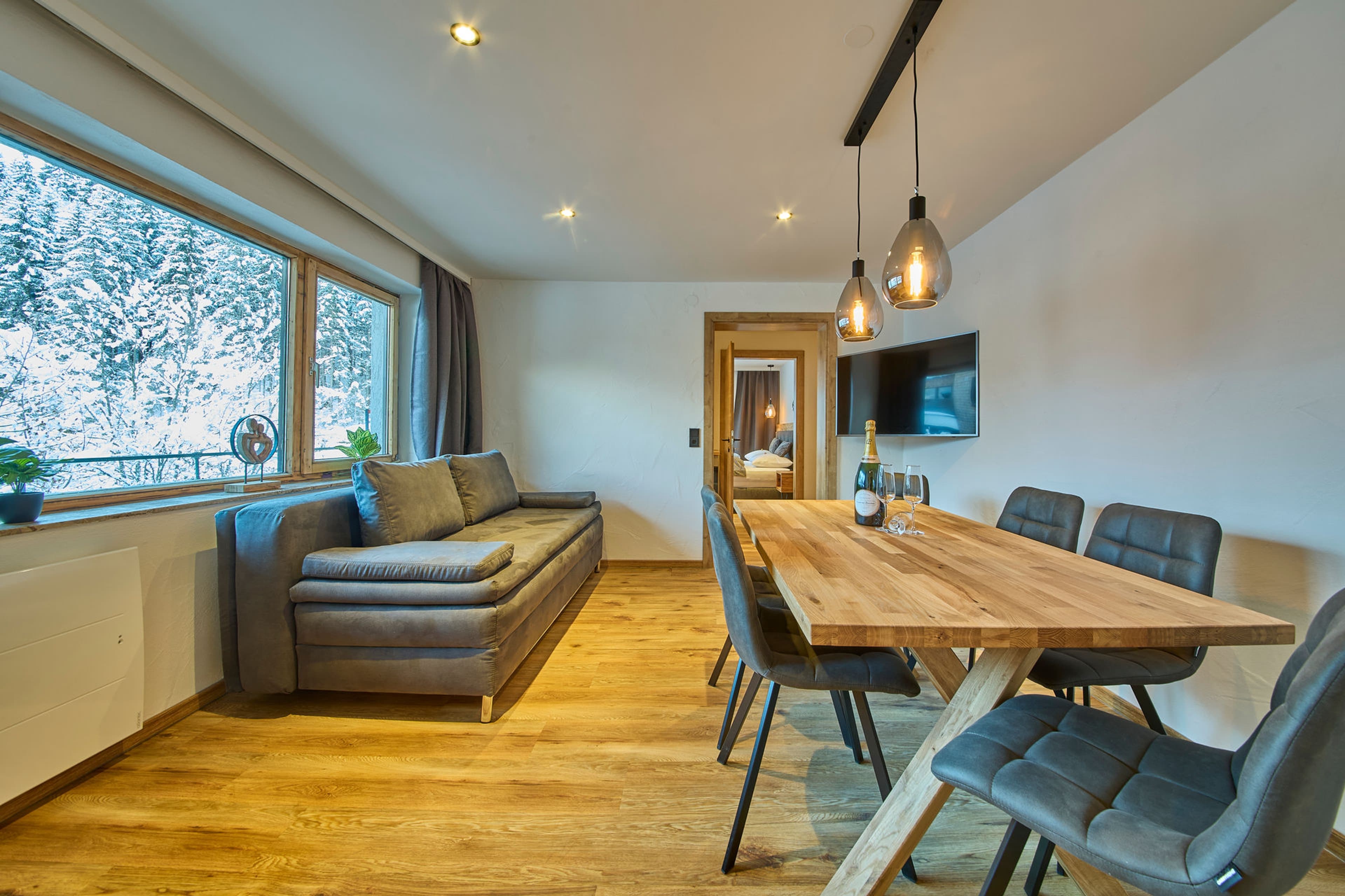 Apartment Eastside Top 8 - undefined